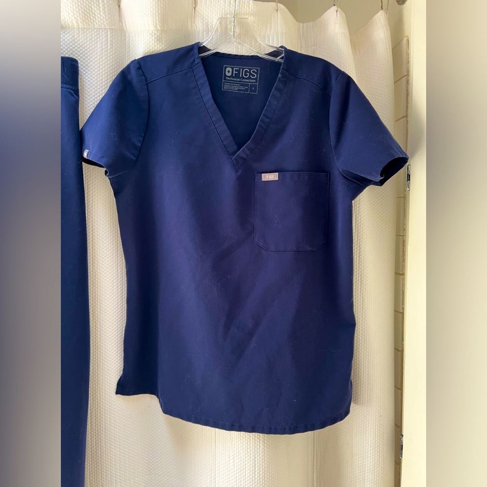 Figs scrubs